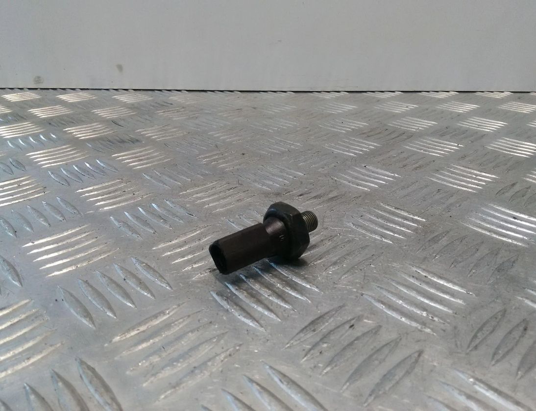 AUDI A4 B6/8E (2000-2005) Oljetrycksmätare 038919081 29774296