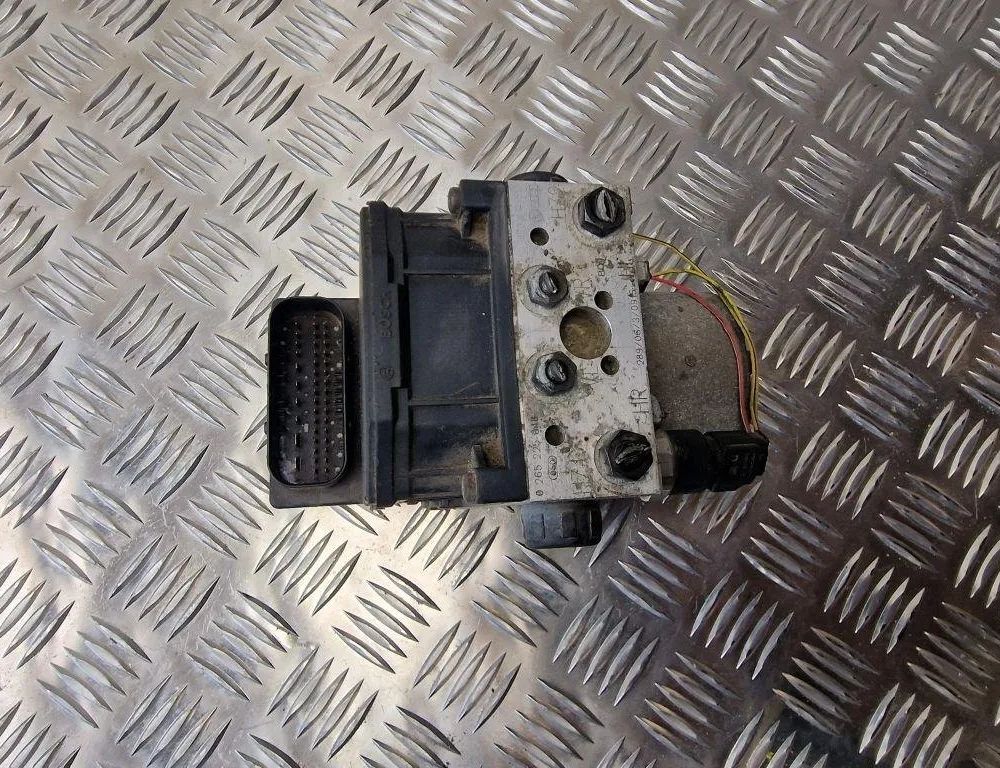 AUDI A4 B5/8D (1994-2001) ABS pump 8E0614517 31242906