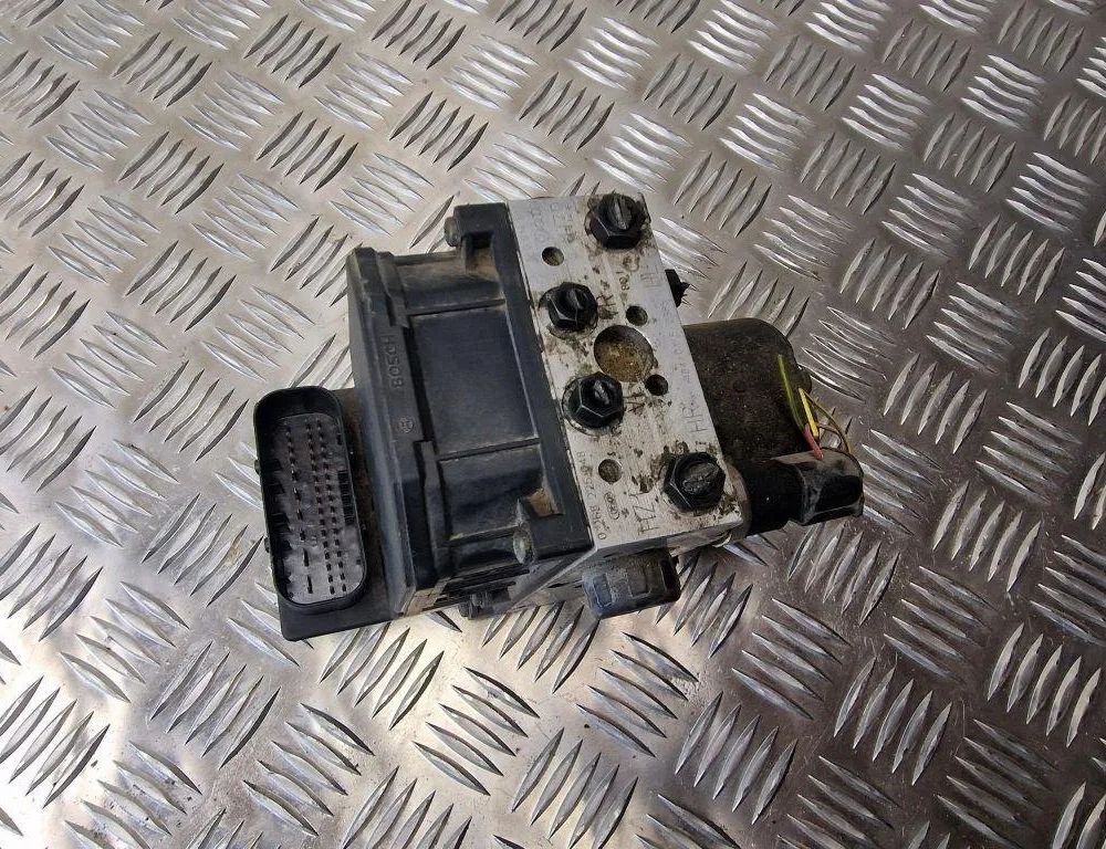 AUDI A4 B5/8D (1994-2001) ABS pump 8E0614517 31250096
