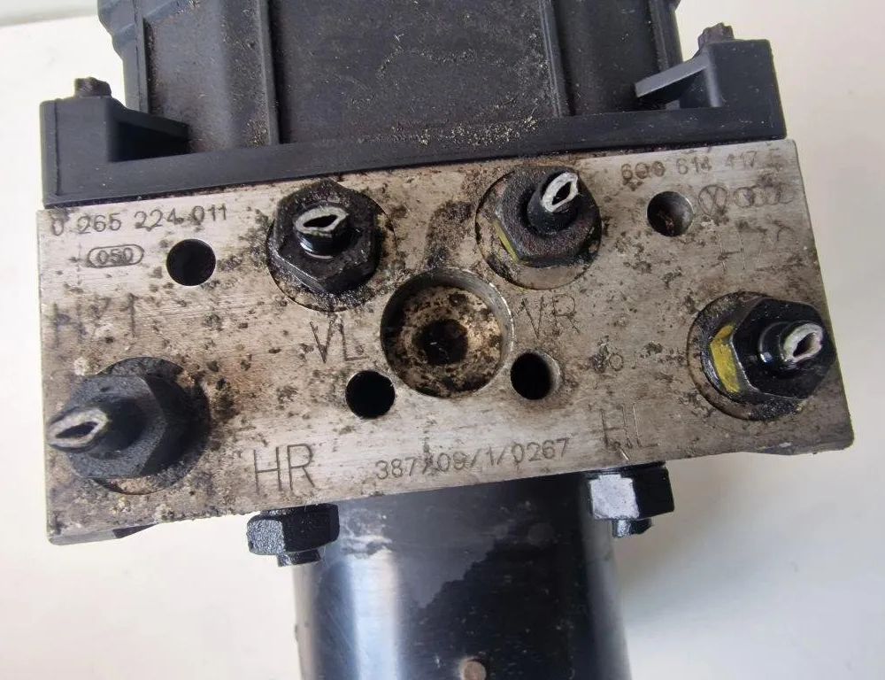 SKODA Fabia 1 generation (2004-2007) ABS pump 6Q0614417E,6Q0907379H 31250752