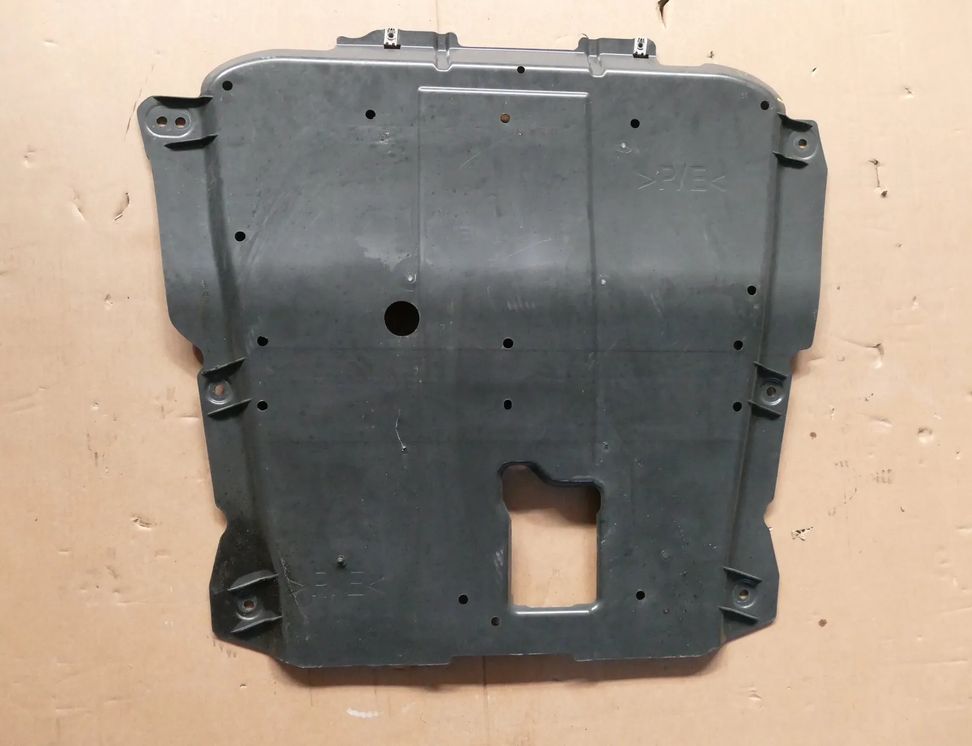 DACIA Sandero 2 generation (2013-2020) Motorkåpa 758902428R 11535868