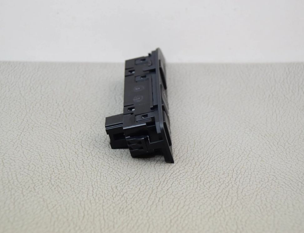 BMW 3 Series F30/F31 (2011-2020) Parkeringshjälpsomkopplare 9252921 23998156