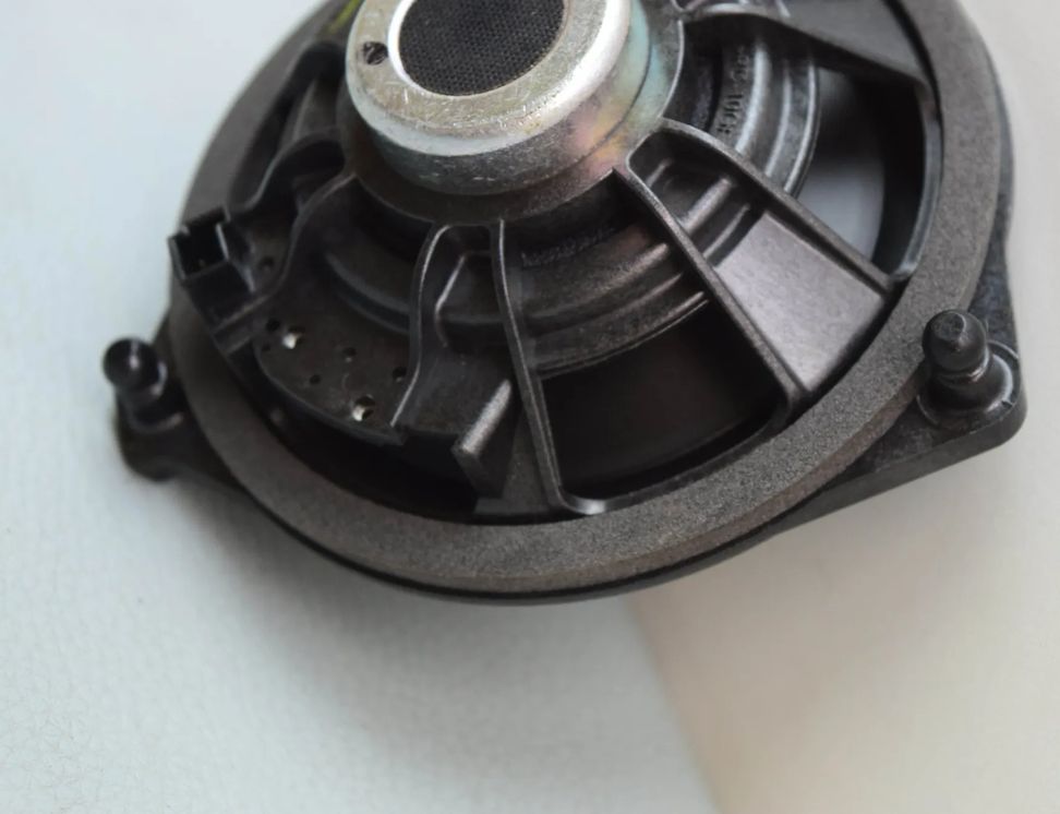 MERCEDES-BENZ GLE W166 (2015-2018) Dashboard ljudhögtalare A2318201202 31210488