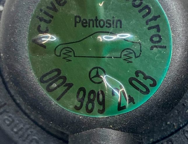 MERCEDES-BENZ SL-Class R230 (2001-2011) Servostyrningsvätsketank/reservoar A0019892403,A2103270072,A2103270021 25864598