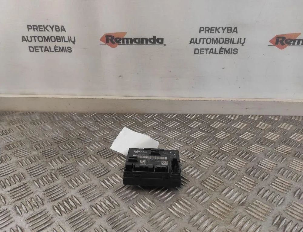 AUDI A4 B8/8K (2011-2016) Främre höger dörrkontrollenhet 8K0959793C 31573994