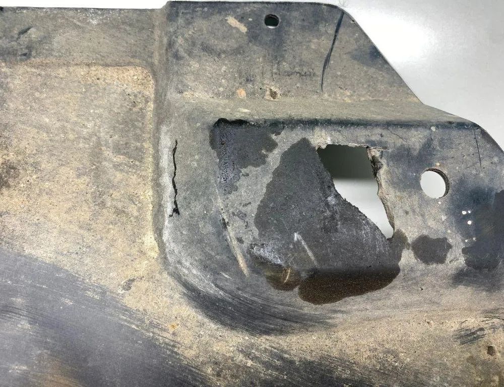 BMW 3 Series E90/E91/E92/E93 (2004-2013) Motorkåpa 7134090 30986139