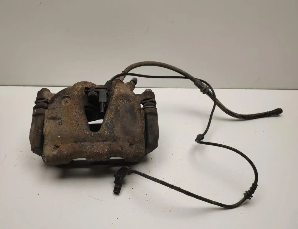 MERCEDES-BENZ GLK-Class X204 (2008-2015) Fram Höger Bromsok A2044214281 29760082