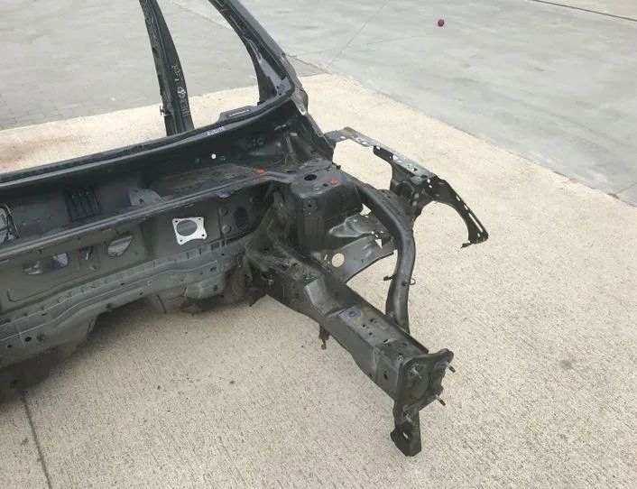 FORD Kuga 3 generation (2019-2023) Främre vänstra kvarten PODLUZNICA,PRZOD 24280933