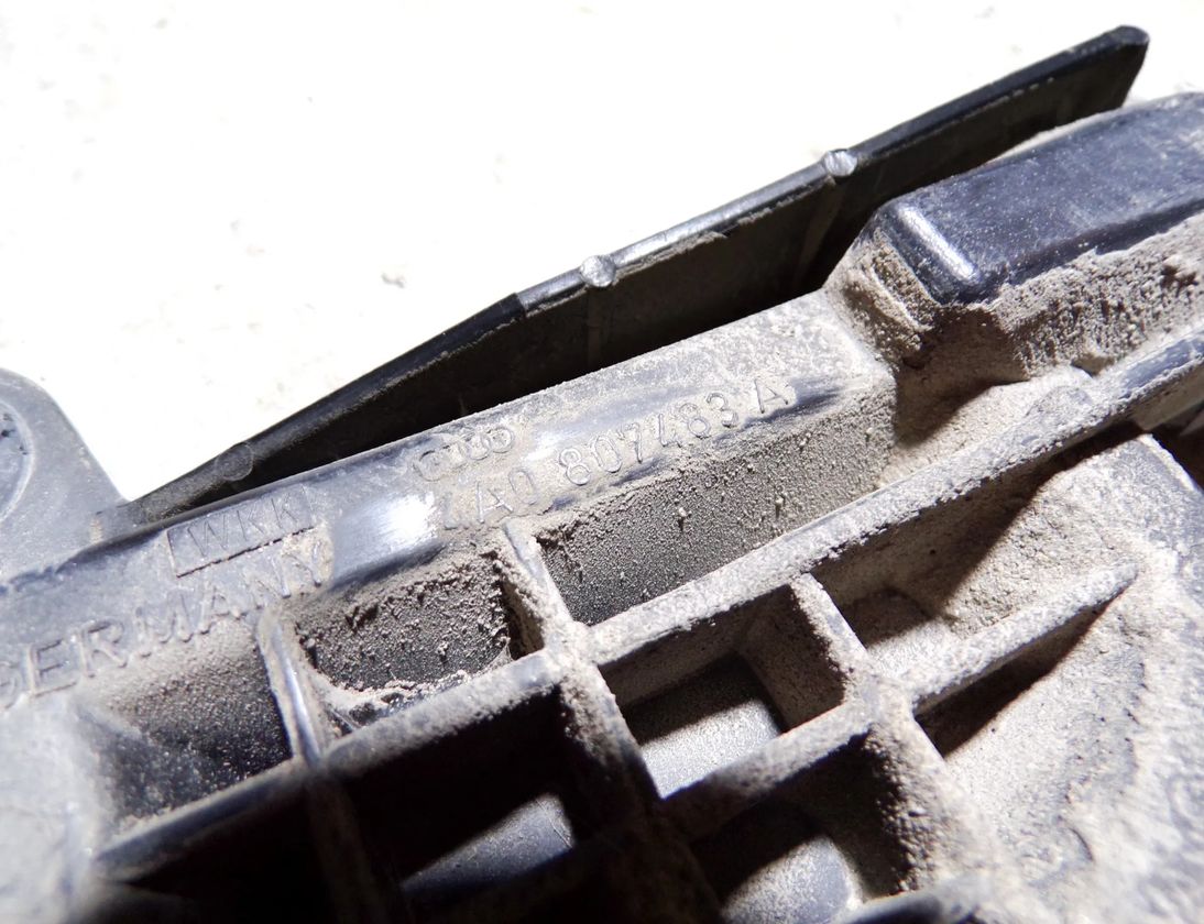 AUDI A6 C4/4A (1994-1997) Bakre vänster stötfångarfäste 4A0807483A 17863008