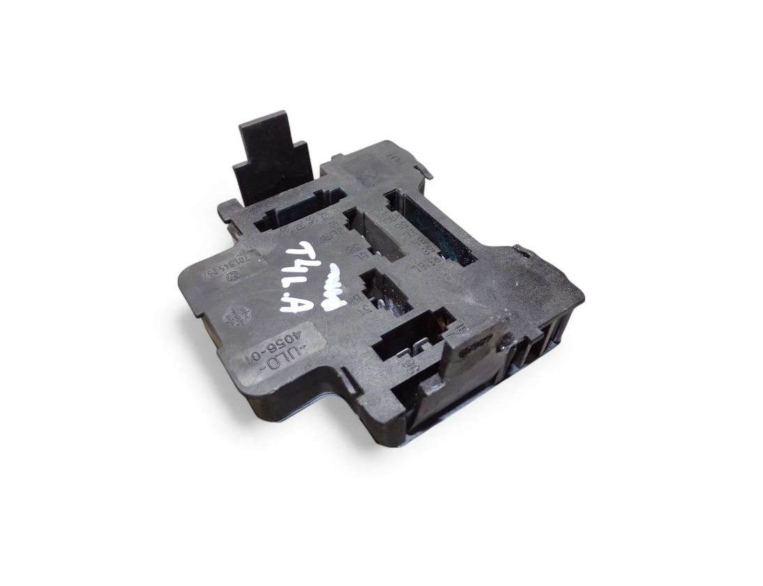 VOLKSWAGEN Transporter T4 (1990-2003) Bakljuskontakter 701945257 30924788