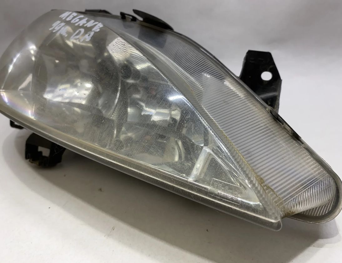RENAULT Megane 1 generation (1995-2003) Fram höger strålkastare 7700427870D,67743620 17605454