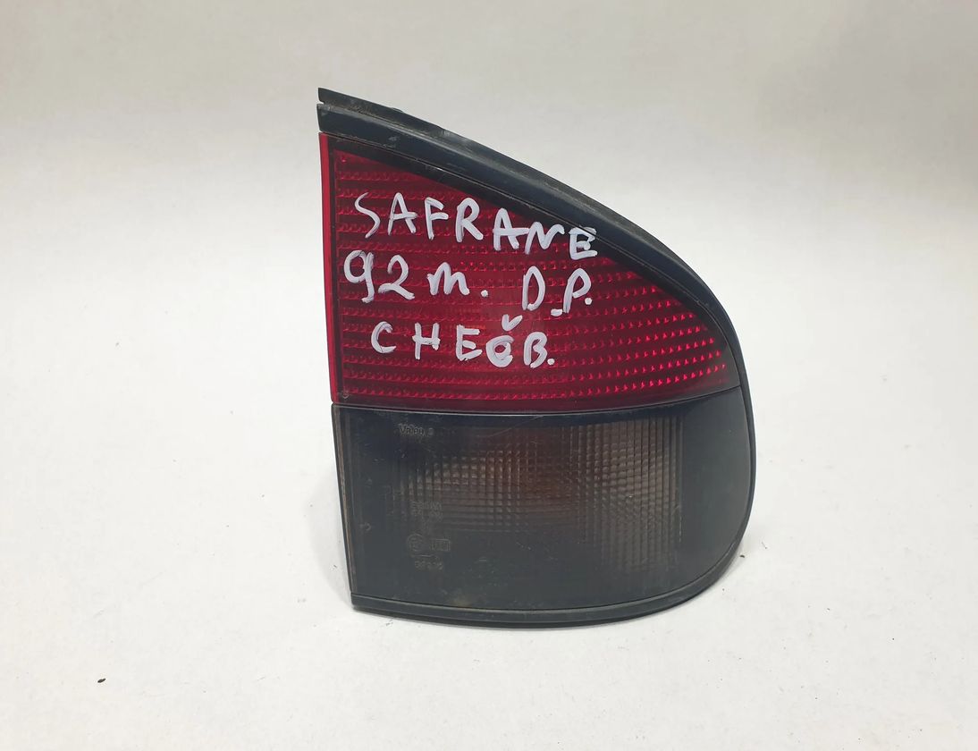 RENAULT Safrane 1 generation (1992-2000) Bakre höger bakljuslampa 7700808304 21779656