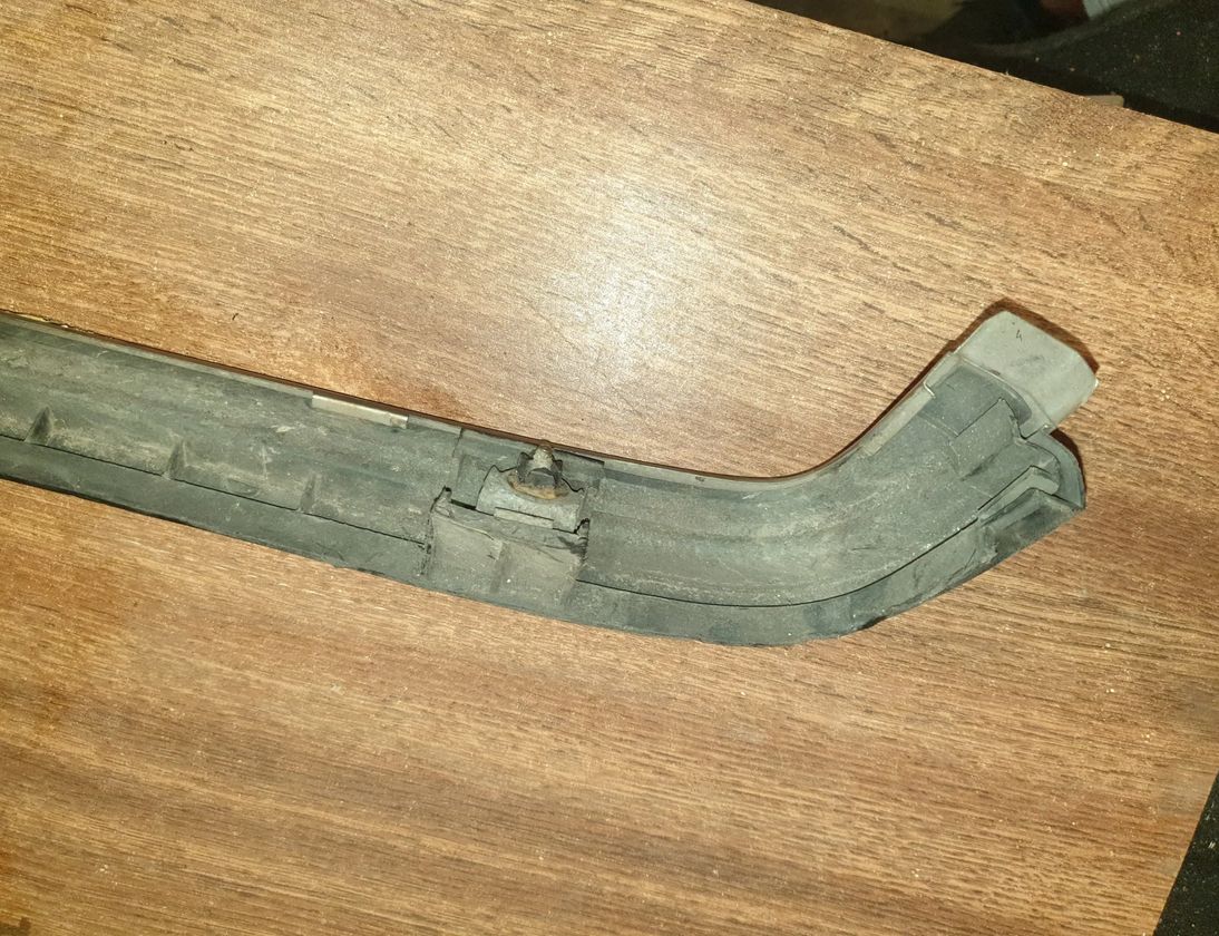 AUDI 200 C2 (1979-1982) Andra kroppsdelar 437807586 25018471