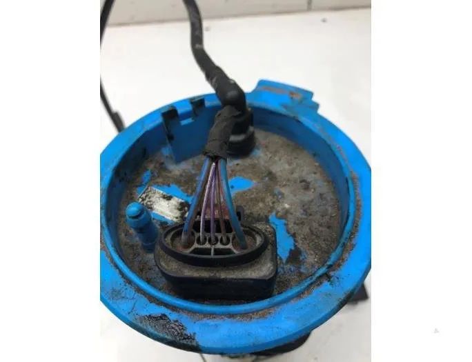 AUDI Q3 8U (2011-2020) Bensinpump 29472066