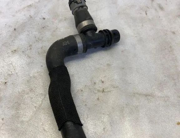 MERCEDES-BENZ GLA-Class H247 (2019-2024) Kylvätskeslangrör A1775016200 32126622