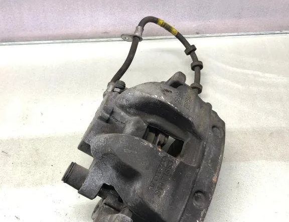 VOLVO XC40 1 generation (2017-2024) Vänster fram bromsok 31471663 32130394