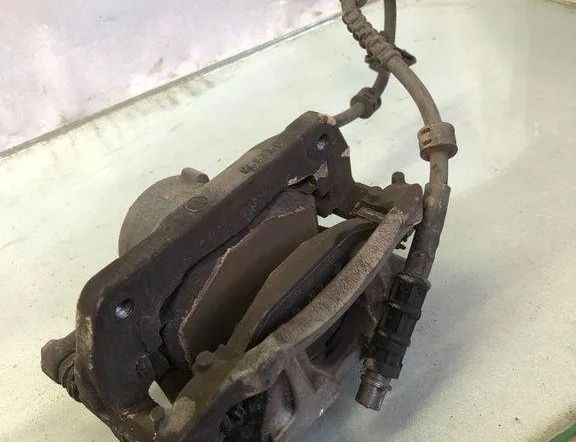 PEUGEOT 508 2 generation (2018-2023) Fram Höger Bromsok 77tgy10002028n 32137067