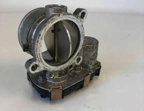 NISSAN Qashqai 2 generation (2013-2023) Gasspjällskropp 161186rccb03 32140051