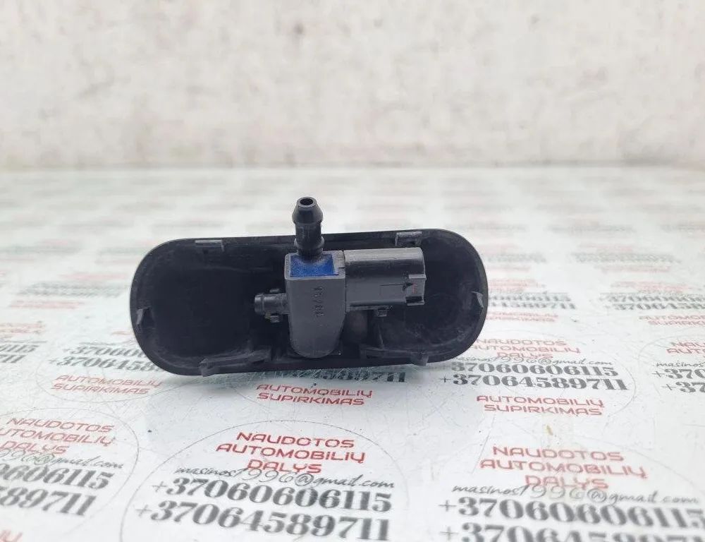 VOLKSWAGEN Passat B6 (2005-2010) Vindrutemunstycke Jet 5M0955986 31439988