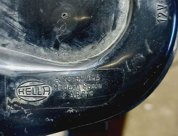 AUDI A4 B7/8E (2004-2008) Hornsignal A28657625 31456039