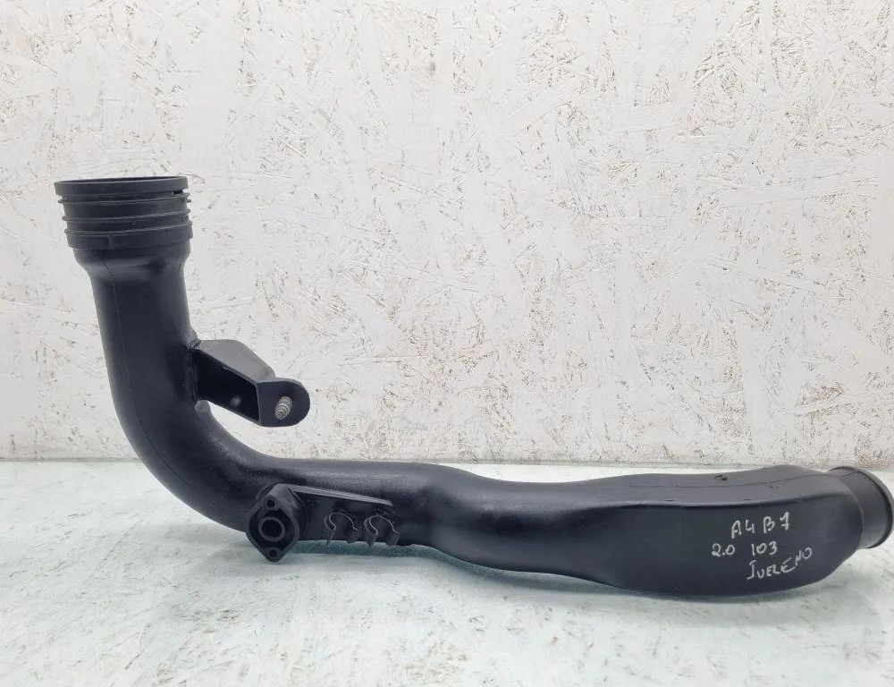 AUDI A4 B7/8E (2004-2008) Intercooler slangrör 3B0145762C 31474225