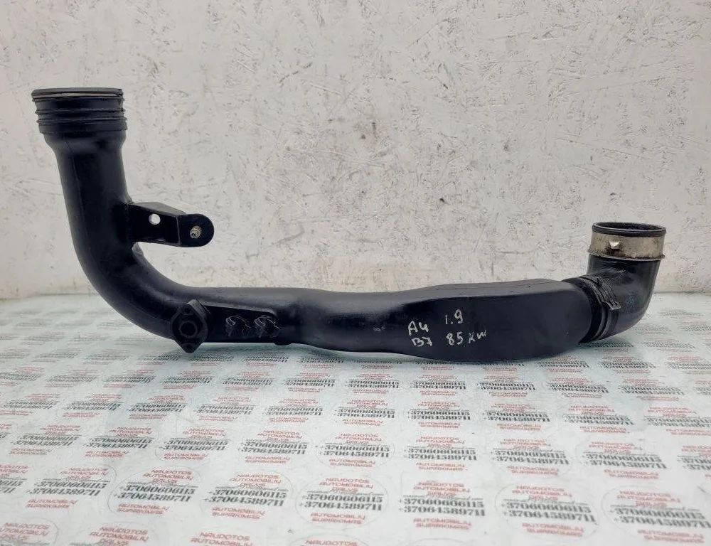 AUDI A4 B8/8K (2011-2016) Intercooler slangrör 3B0145762C 31475094