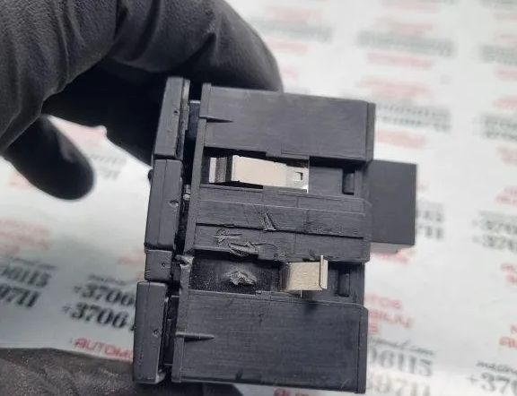 AUDI A6 C6/4F (2004-2011) Växlar 4L1927123 31476312