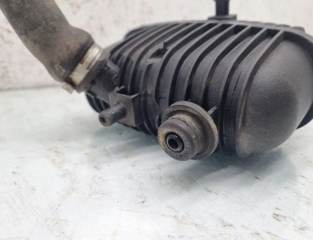 AUDI A4 B7/8E (2004-2008) Vakuumtank 8E0145832N,8E0129955 31478254