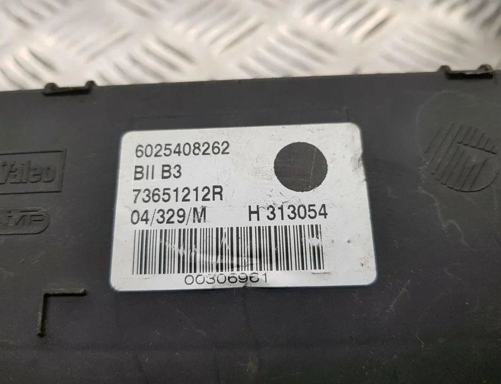 RENAULT Espace 2 generation (1991-1996) Komfortkontrollenhet 6025408262 31426868