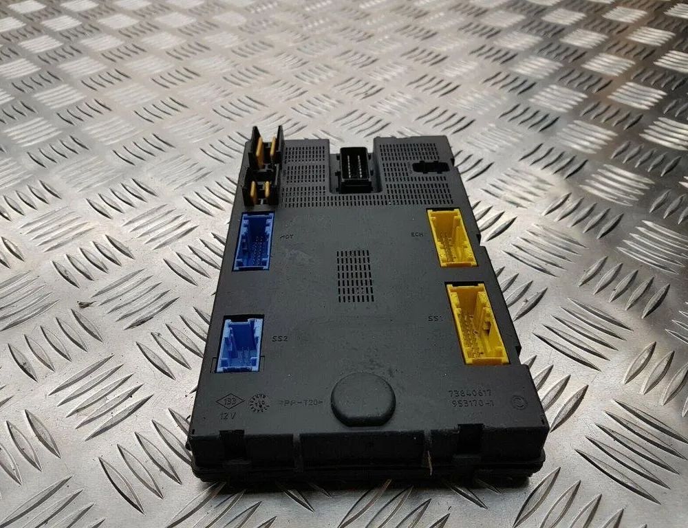 RENAULT Espace 2 generation (1991-1996) Komfortkontrollenhet 6025408262 31426868