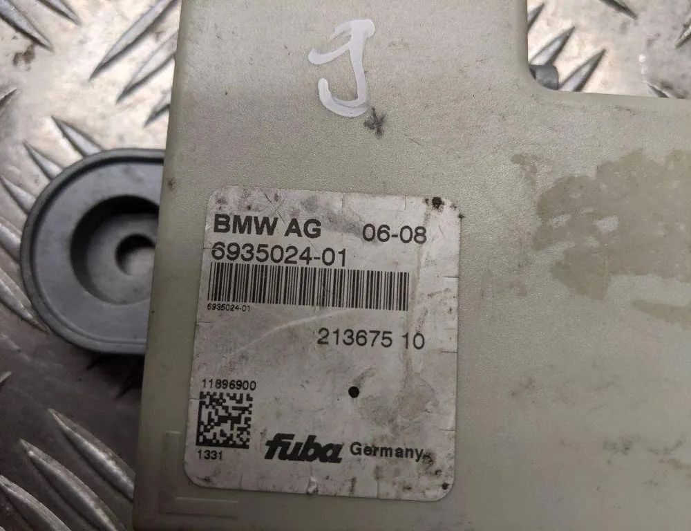 BMW 5 Series F10/F11 (2009-2017) Bootlid antennförstärkare 21367510,6935024 31428503