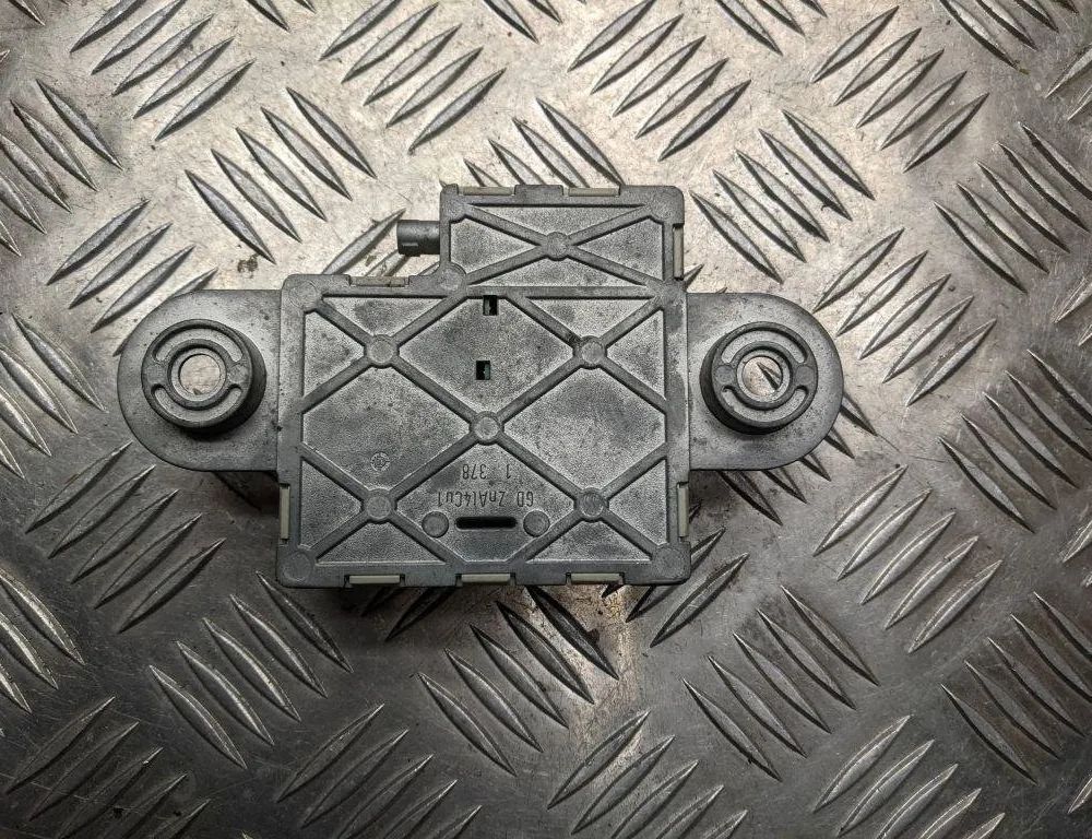 BMW 5 Series F10/F11 (2009-2017) Bootlid antennförstärkare 21367510,6935024 31428503