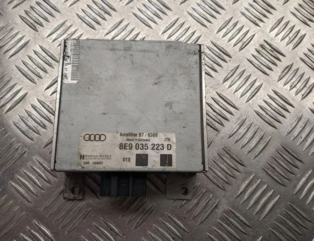 AUDI A4 B7/8E (2004-2008) Ljudförstärkare 1568507,8E9035223D 31428573