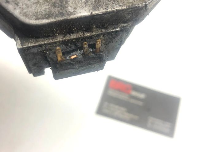 AUDI A4 B6/8E (2000-2005) Gasspjällskropp 8E0145950 33029892