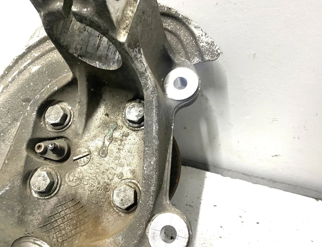 BMW Z4 E89 (2009-2017) Främre höger hjulnav 6793924 13772909