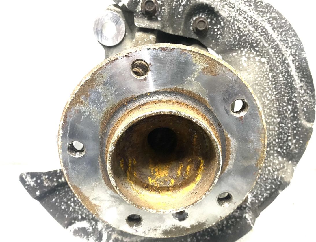 BMW Z4 E89 (2009-2017) Främre höger hjulnav 6793924 13772909