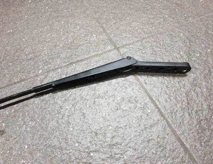 VOLKSWAGEN Transporter T4 (1990-2003) främre torkararmar 701955410A 27329252