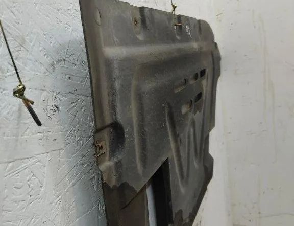 BMW 3 Series E90/E91/E92/E93 (2004-2013) Bakre mittenbottenskydd 32258784