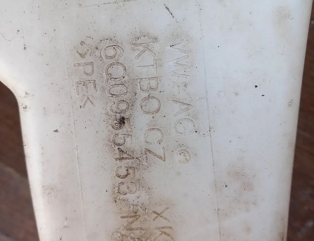 SKODA Roomster 5J  (2010-2015) Fönsterspolartank 6q0955453 24253617