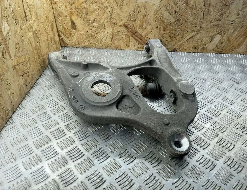 MERCEDES-BENZ GLE W166 (2015-2018) Bakre höger arm A16606 31124189