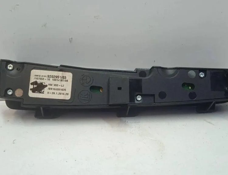 BMW 5 Series F10/F11 (2009-2017) Parkeringshjälpsomkopplare 9202951 31128821