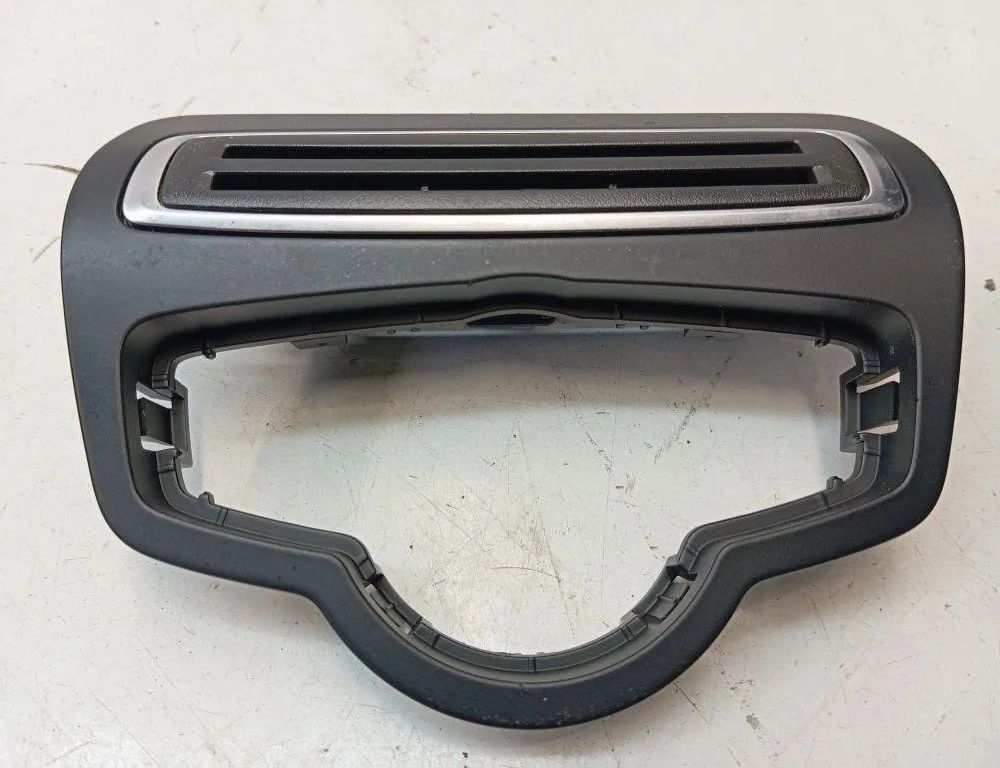 MERCEDES-BENZ C-Class W205/S205/C205 (2014-2023) Andra interiördelar A2058210059 31153821