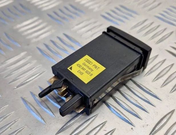 AUDI A4 B5/8D (1994-2001) Strömställare för vindrutevärme 4D0941503B 31103984