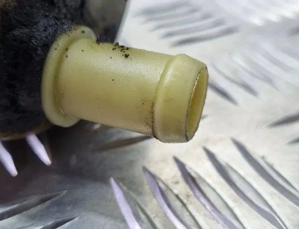 RENAULT Master 3 generation (2010-2023) Servostyrningspumptank 7700782884 31104045