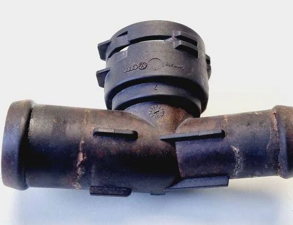 VOLKSWAGEN Passat B5 (1996-2005) Kylvätskeslangrör 1K0122291B 31112975