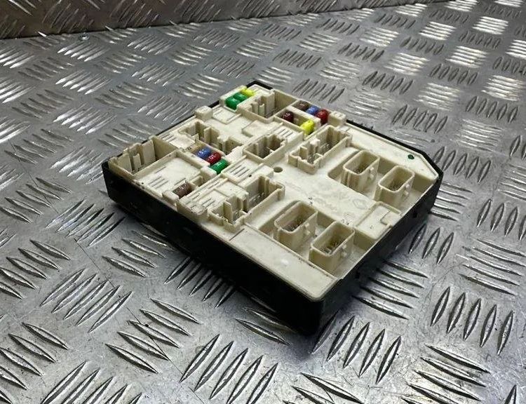 RENAULT Scenic 3 generation (2009-2015) Säkringsdosa 284B62069R 31838613