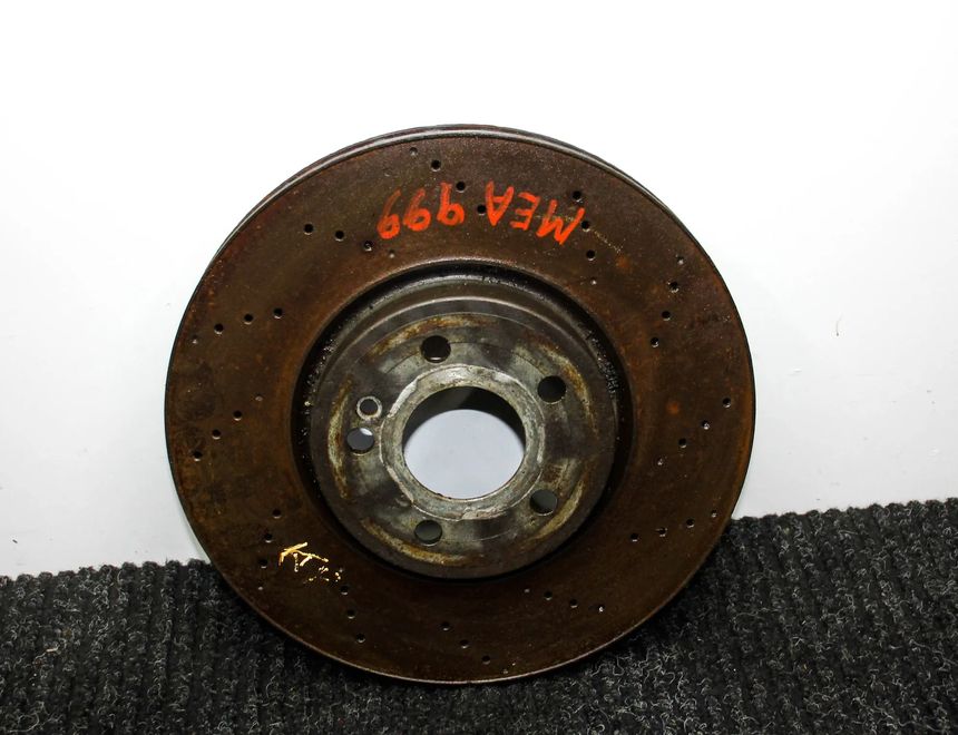 MERCEDES-BENZ A-Class W177 (2018-2024) Vänster fram bromsskiva 31220722