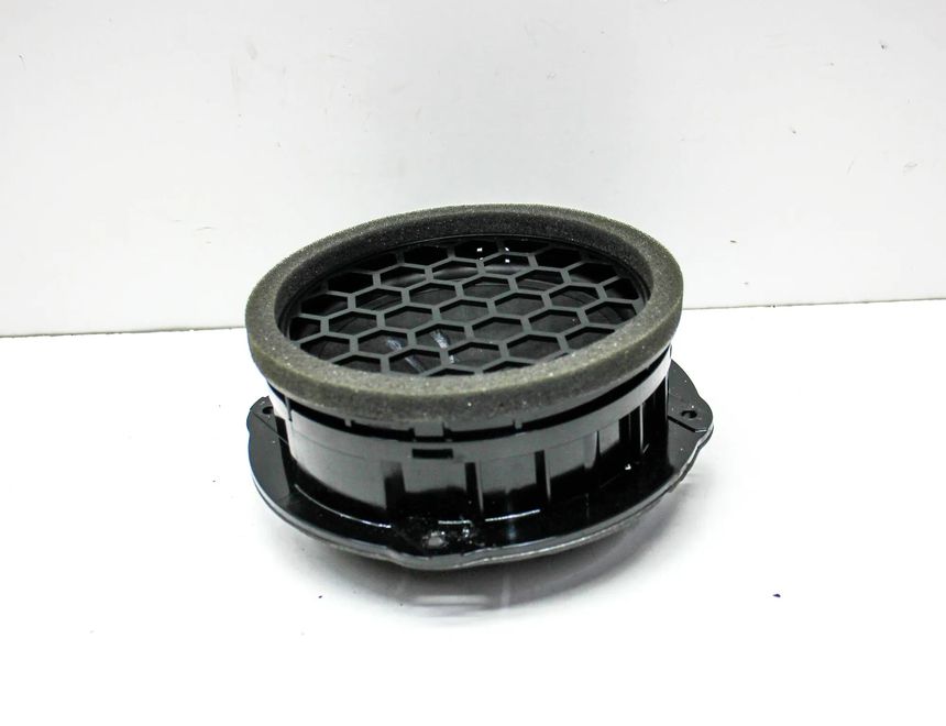 SEAT Ateca 1 generation (2016-2024) Ljudhögtalare för höger bakdörr 3V0035411J 31248026