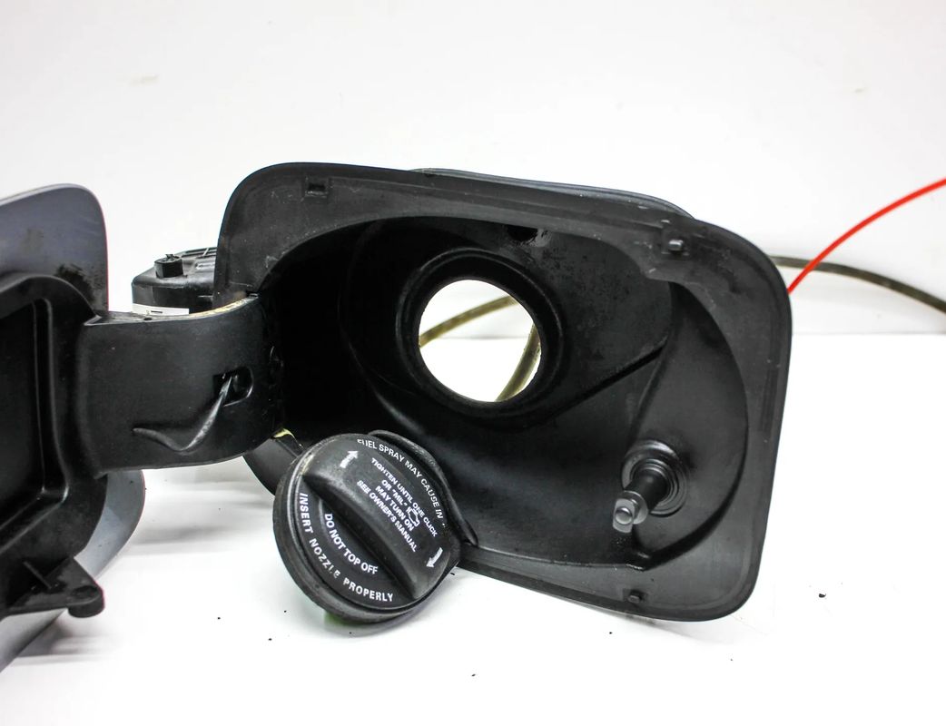 AUDI Q3 8U (2011-2020) Bränsletanklucka 8U0809906B 31998219