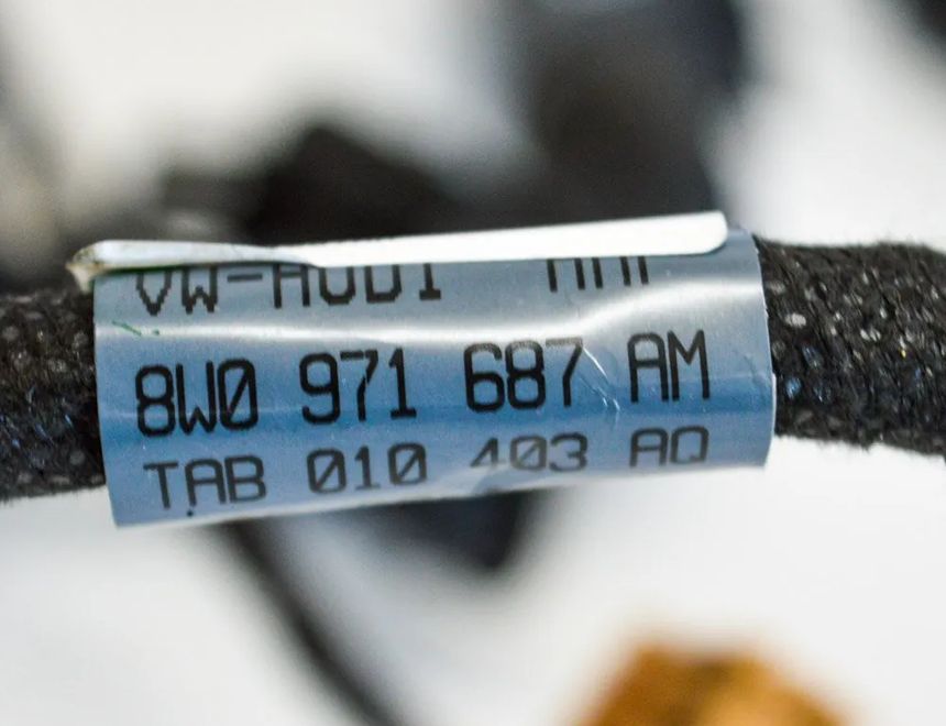 AUDI A4 B9/8W (2015-2024) Kablar till höger bakdörr 8W0971687AM 3348673